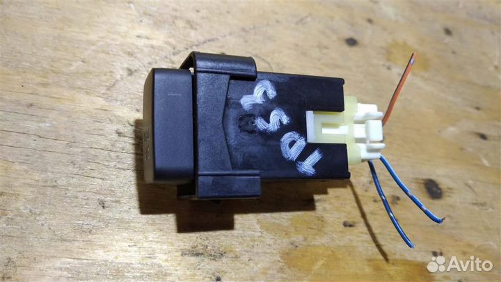 Кнопка suzuki grand vitara JB420