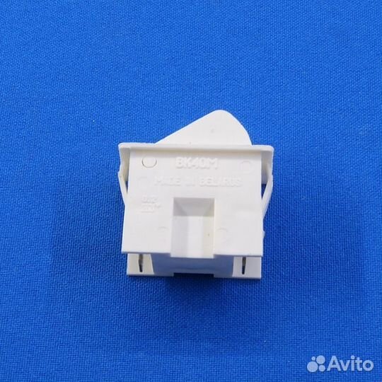 Выключатель освещения холодильника Атлант