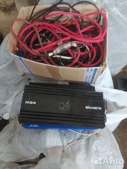 Сабвуфер и усилитель в машину