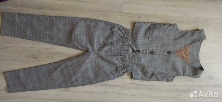 Костюм новый, 1 раз одет, рост 130