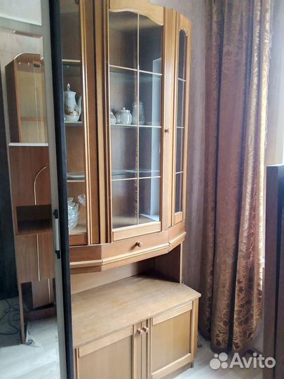 Продам сервант. Самовывоз