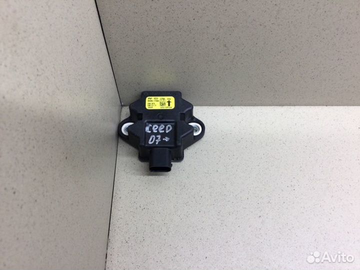 Датчик ускорения Kia Ceed 2007-2012