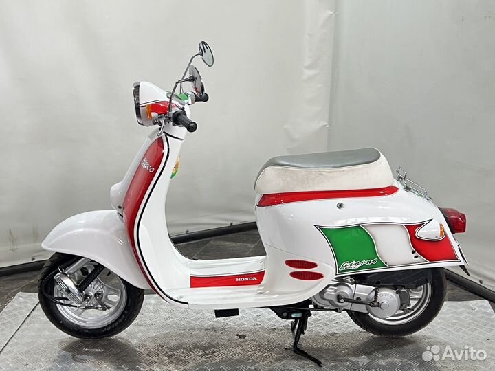 Скутер Honda Giorno