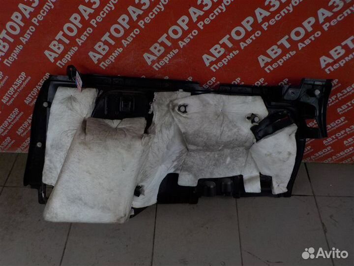 Обшивка багажника задняя правая Subaru Forester