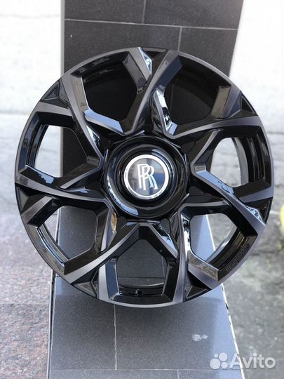 Ковка R22 GT Forged на Rolls-Royce Wraith, Dawn