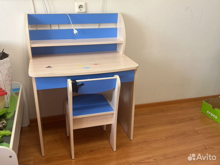 Детский стол и стул
