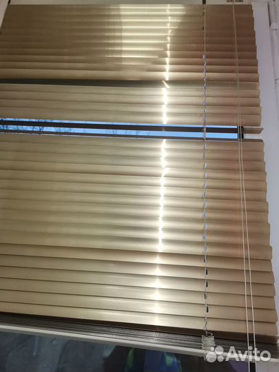 Жалюзи горизонтальные бу