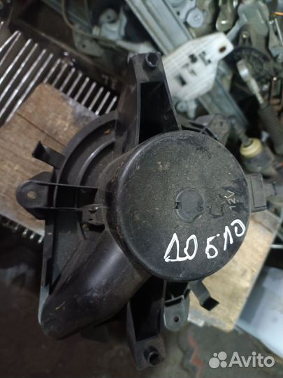 Двигатель отопителя (моторчик печки) Fiat Doblo