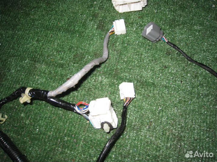 Проводка двери передней левой Honda FR-V (BE1) 20