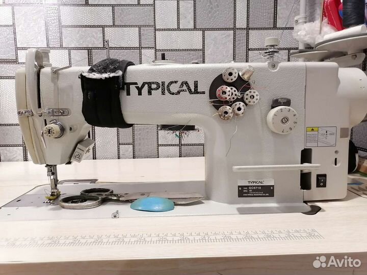 Швейная машина typical