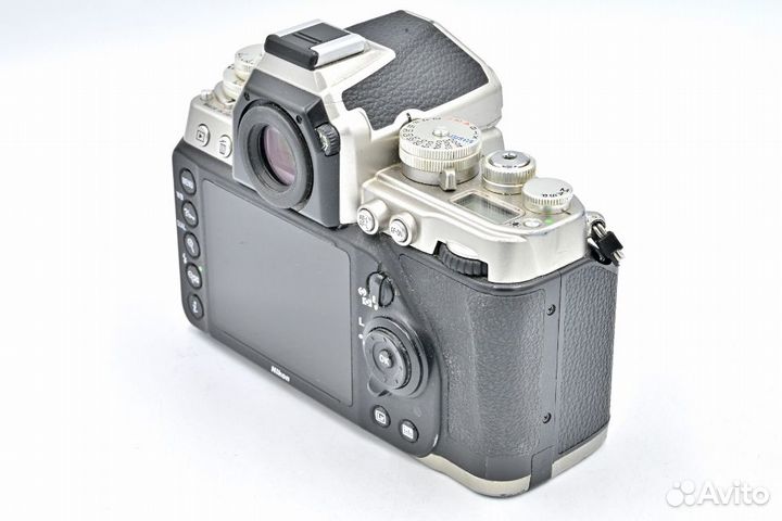 Зеркальный фотоаппарат Nikon Df Body silver