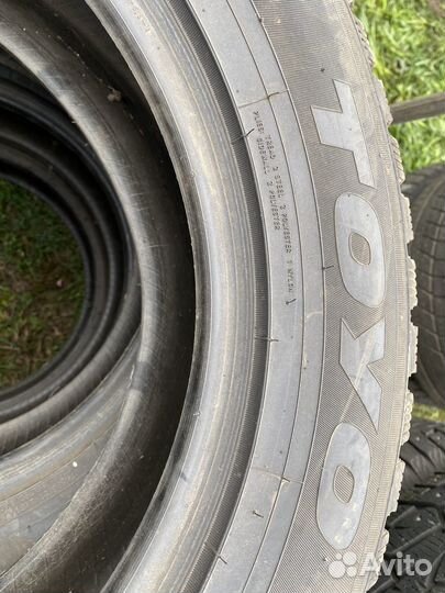Toyo Observe G3-Ice 225/60 R17