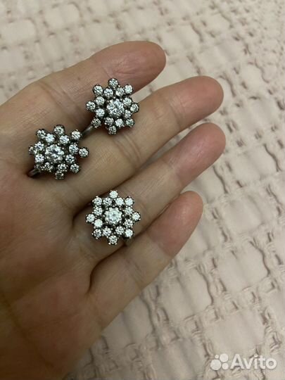 Серебряный комплект