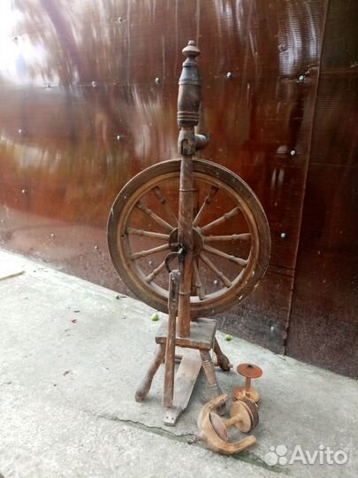 Прялка деревянная
