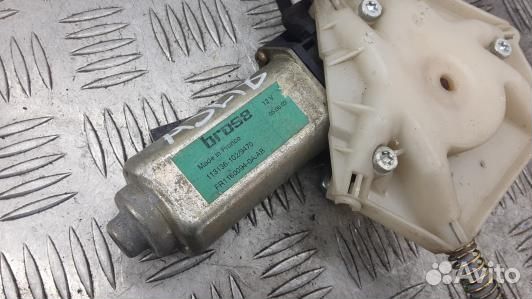 Стеклоподъемник передний правый volvo V40 VW (ASE1