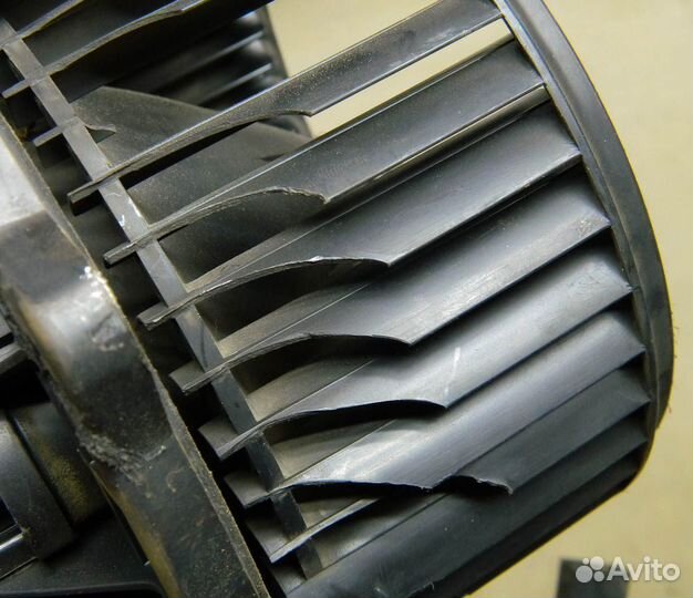 Моторчик печки Audi 80 B3 (дефект)