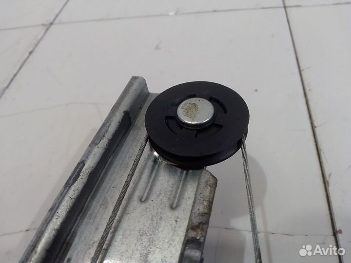 Стеклоподъемник электрический задний правый