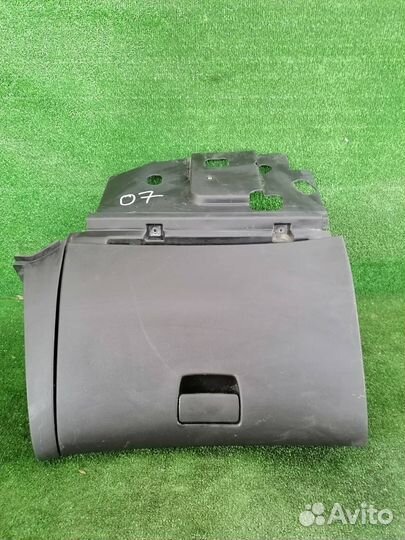 Бардачок в панель Chevrolet Cruze J300 F18D4 2010