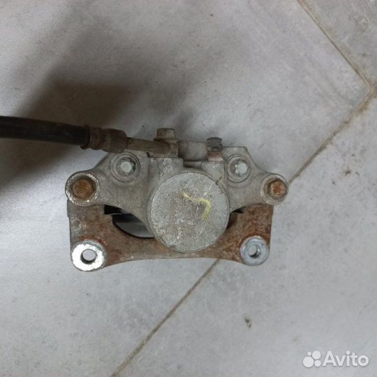 Суппорт задний задний левый Hyundai Genesis G80