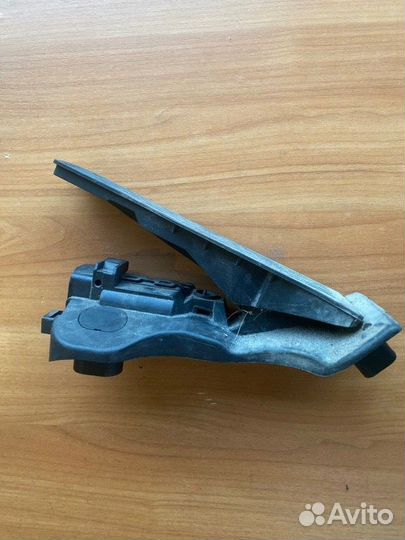 Педаль газа Skoda Octavia liftback A5 BSE 2008