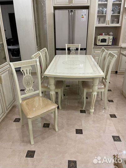 Стол и стулья от производителя. В наличии