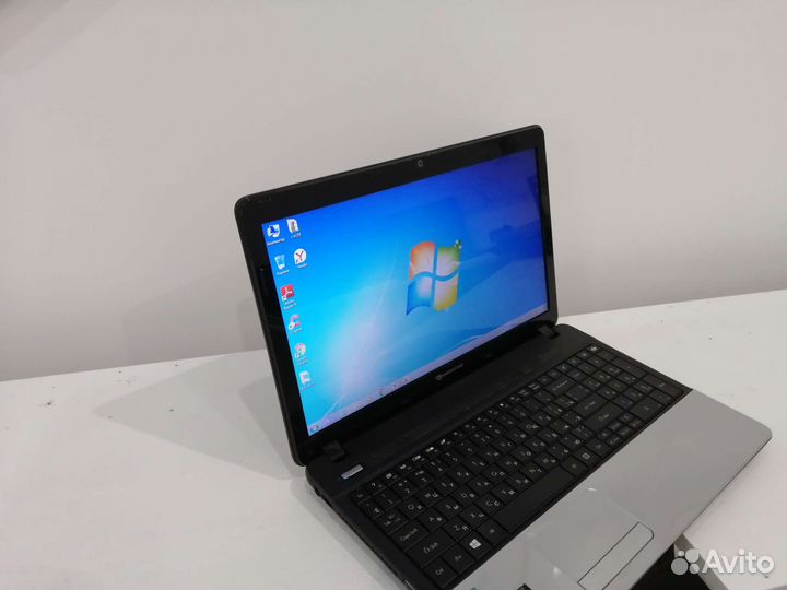 Ноутбук Packard Bell для учебы и работы