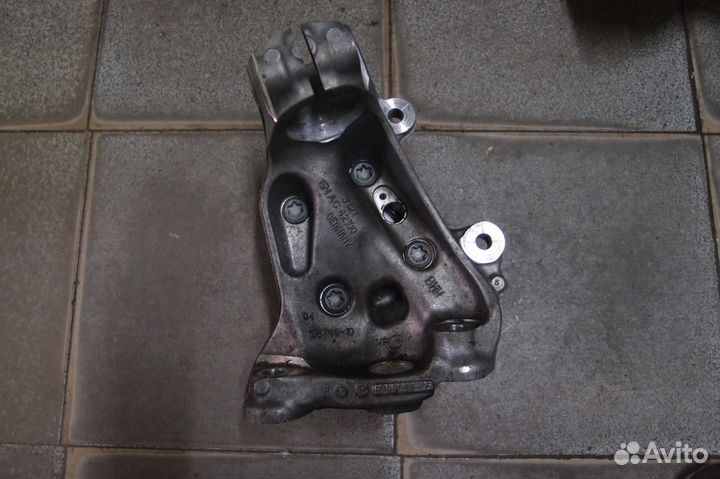 Кулак Опора поворотная bmw f32 бмв f33 f36