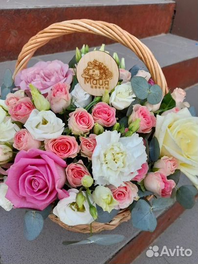 Корзина цветов с доставкой