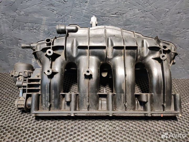 Коллектор впускной Audi Q3 CDA 2012