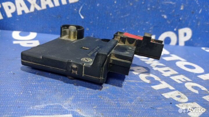 Блок силовых предохранителей Mercedes-Benz W220