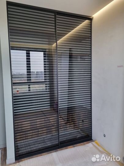 Встроенный шкаф купе под заказ