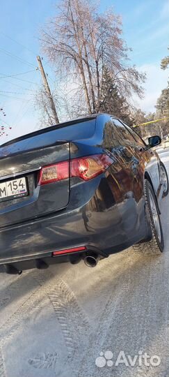 Накладка на задний бампер Honda Accord 8