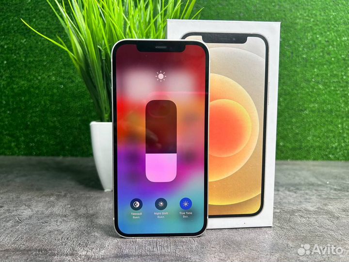iPhone 12, 64 ГБ