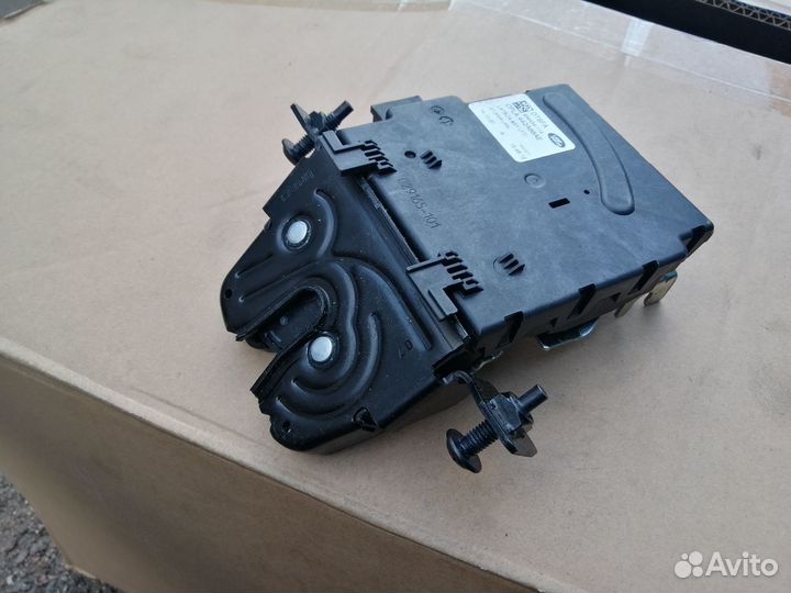 Замок багажника Range Rover Sport 2 Velar Jaguar