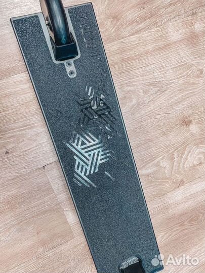 Трюковой самокат