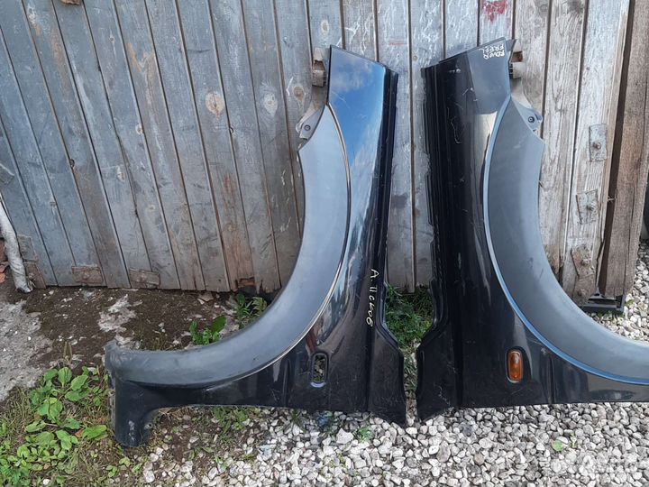 Крыло переднее Ленд Ровер Фрилендер 1998-2006