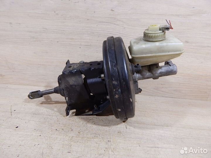 Усилитель тормозов вакуумный Opel Vectra B