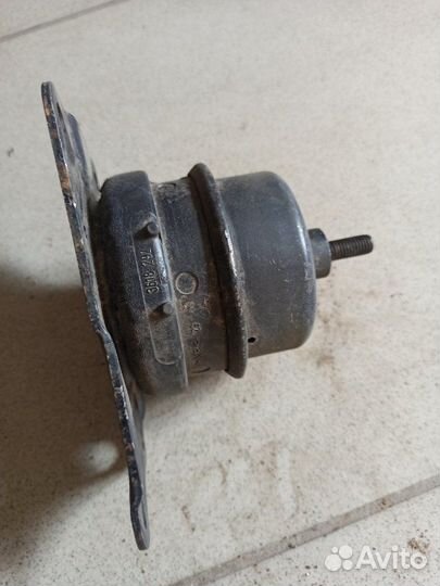 Опора двигателя Skoda Fabia 1 1999-2007