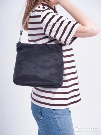 Сумка Prada Nylon Shoulder Bag винтаж