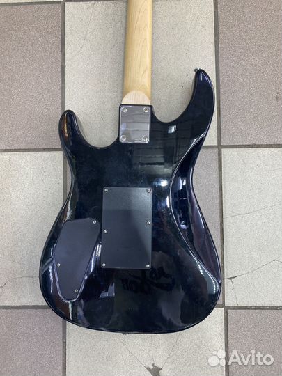 Электрогитара