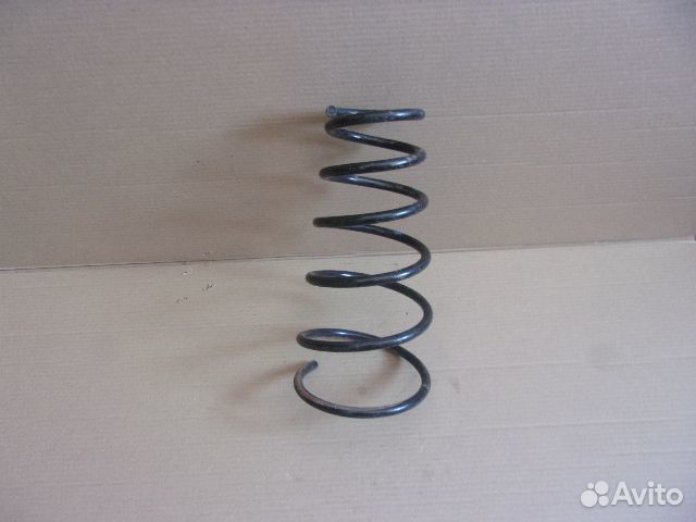 Мазда 626 GC, 82-86г., пружина задняя 1 шт