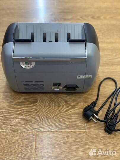 Счетчик банкнот Cassida 6650