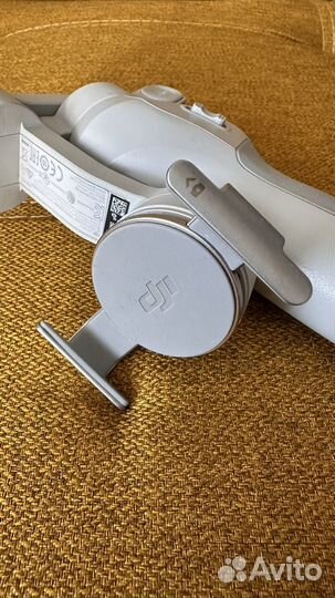 Стабилизатор DJI Osmo Mobile 4