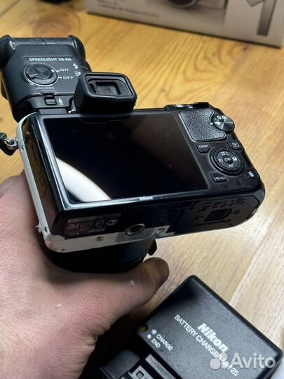 Nikon 1 v1 с объективом helios