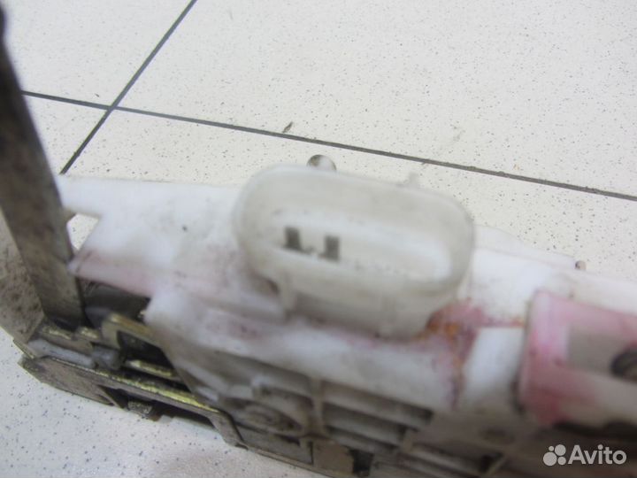 Замок двери задней левой