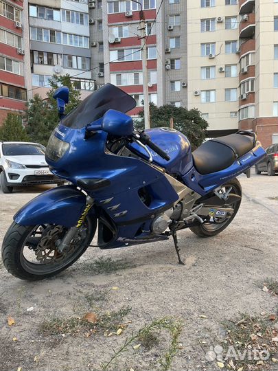 Kawasaki zzr400 -2