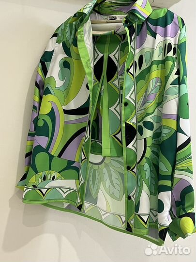 Костюм женский