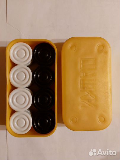 Магнитная шахматная доска и шашки