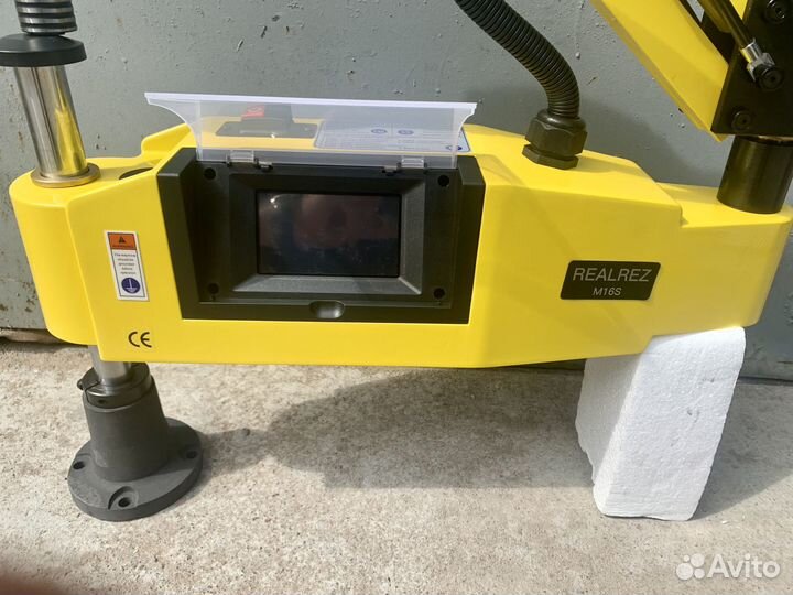 Резьбонарезной станок