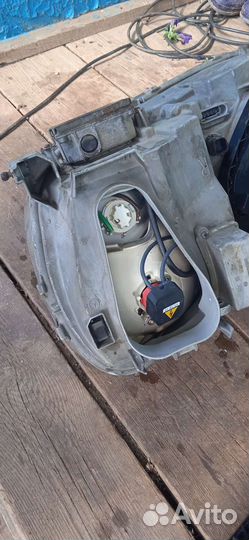 Фара на Mercedes w220